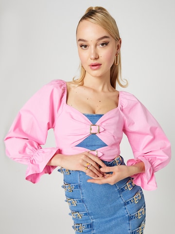 Hoermanseder x About You Blouse 'Joy' in Pink: front