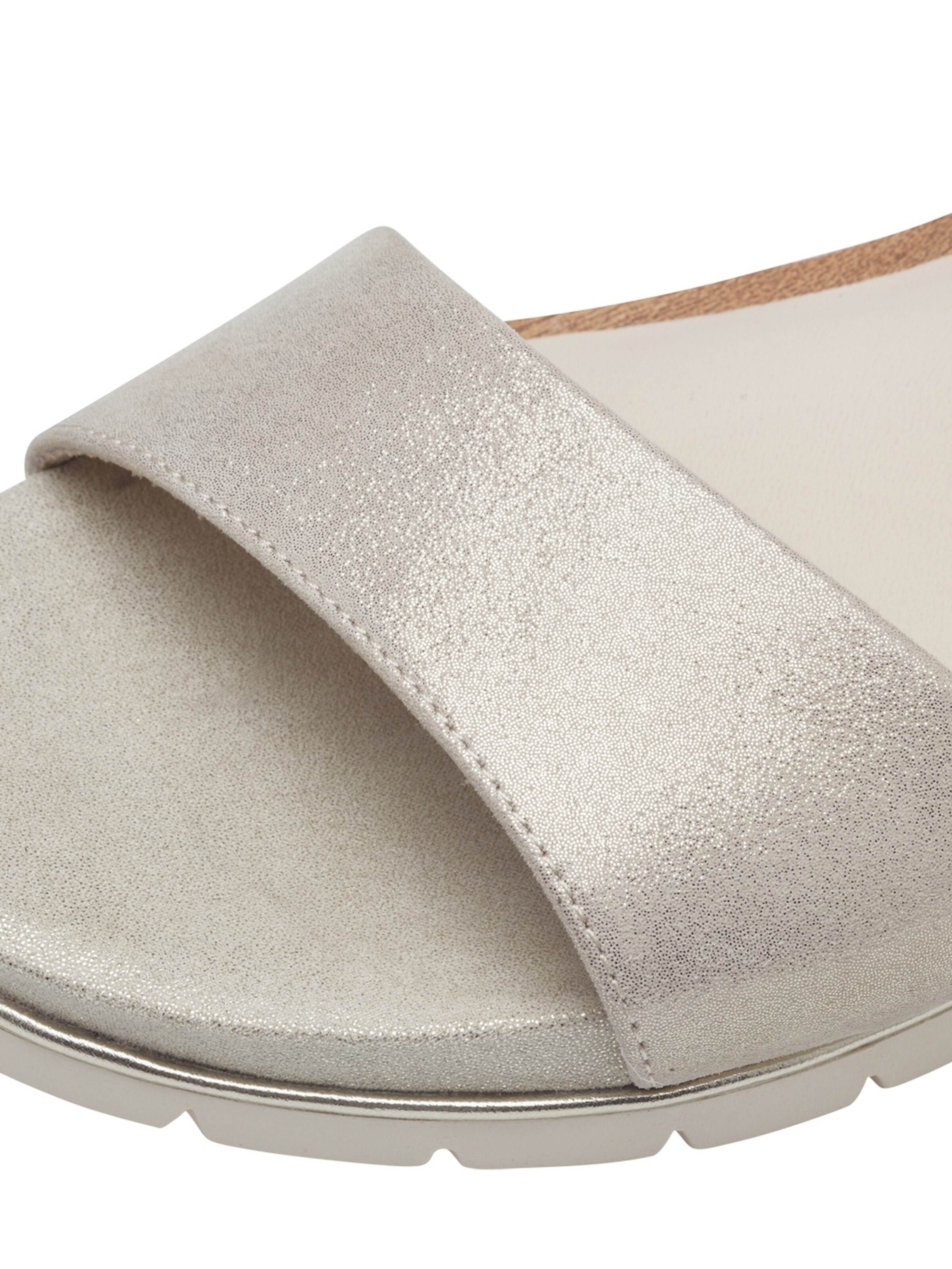 Tamaris Sandals in Gold