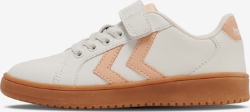 Hummel Trainers 'Derby Court' in White: front