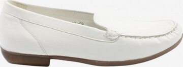 WALDLÄUFER Flats & Loafers in 41 in White: front