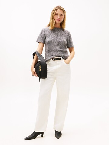 TOMMY HILFIGER Sweater in Grey