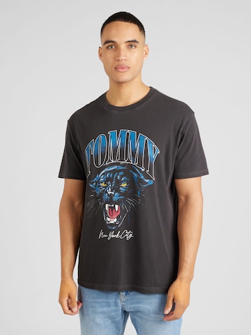 Tommy Jeans Shirt 'COLLEGE TIGER' in Zwart: voorkant