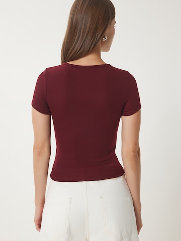 T-shirt Happiness İstanbul en rouge