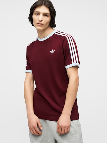 ADIDAS ORIGINALS - Camiseta en rojo