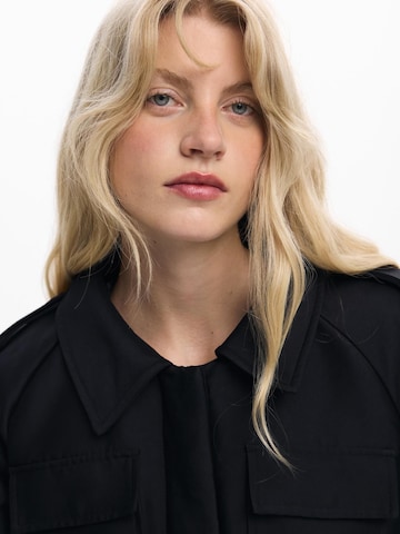 Desigual Between-seasons coat in Black