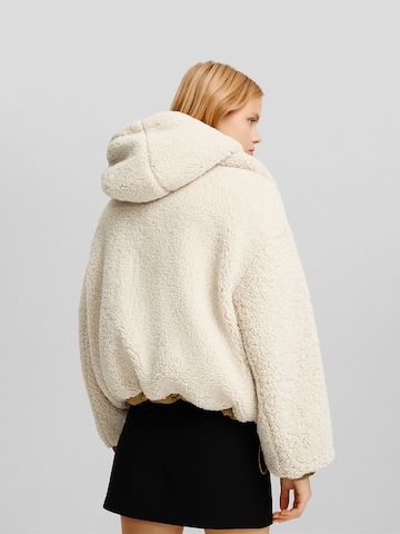 Bershka Winterjas in Beige