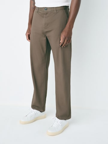 Next Regular Chinohousut värissä ruskea