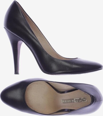 Buffalo London Pumps 38,5 in Schwarz: predná strana