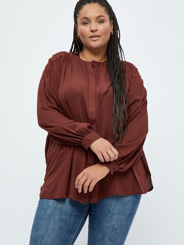 Camicia da donna 'Hayden' di Peppercorn in marrone: frontale