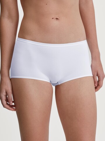 CALIDA Boyshorts 'Sleek Skin' in White: front
