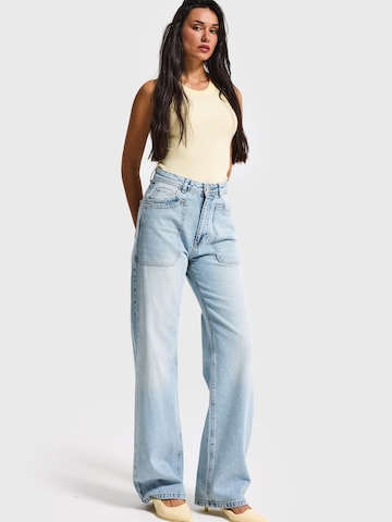 IT'S BASIC Regular Jeans 'STRAIGHT LOW RISE JEANS' in Blauw: voorkant