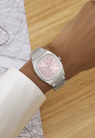 TIMEX Analog Watch in Silver