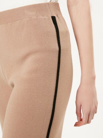 Wide leg Pantaloni di Influencer in beige