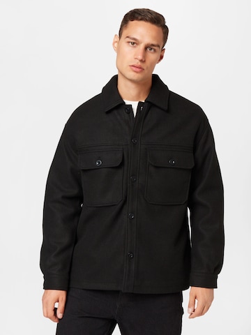 Bershka Between-Season Jacket in Black: front