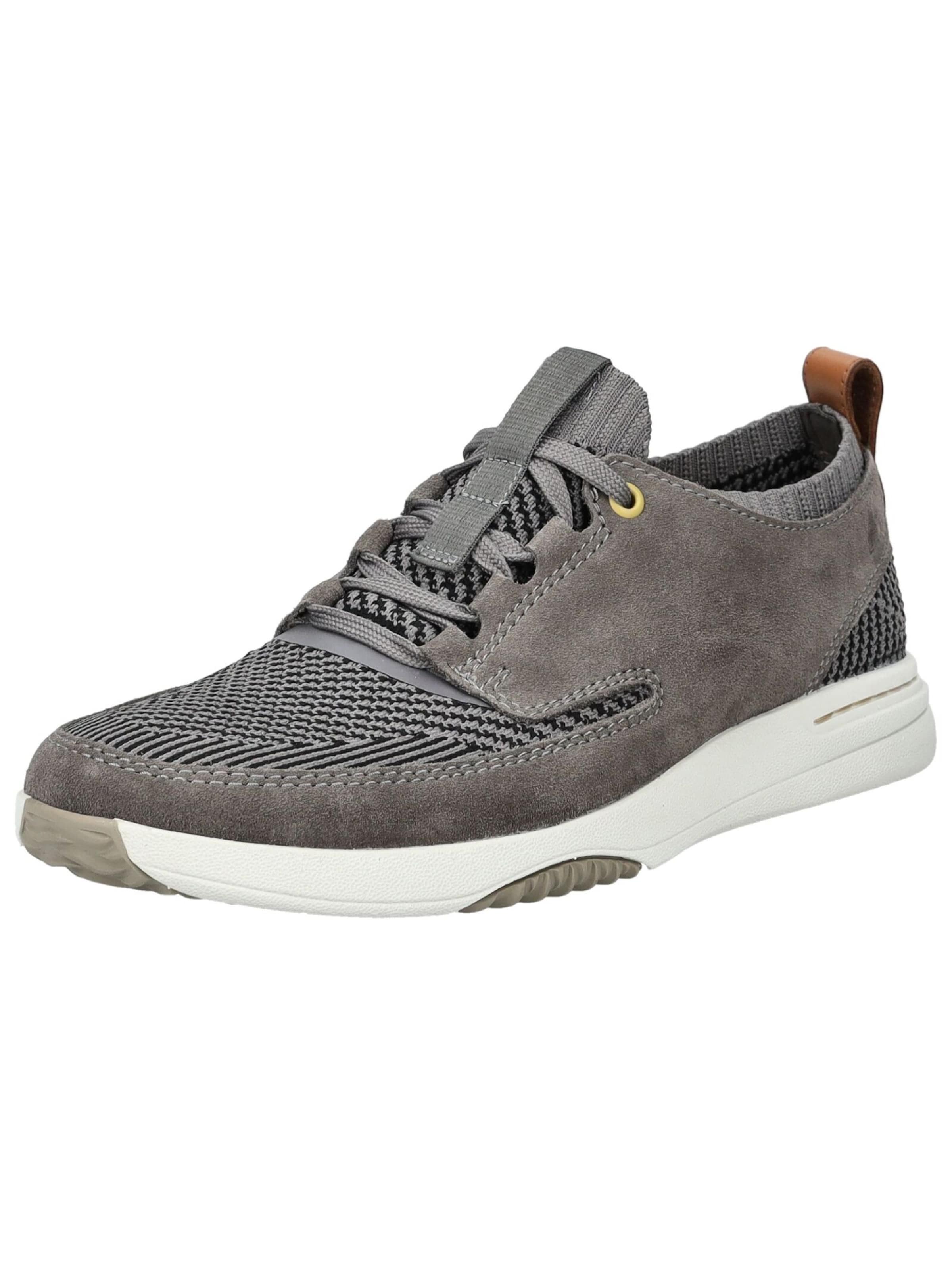 Baskets basses CLARKS en gris : devant