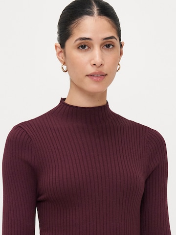 Robes en maille 'VMNANCY' Vero Moda Petite en rouge