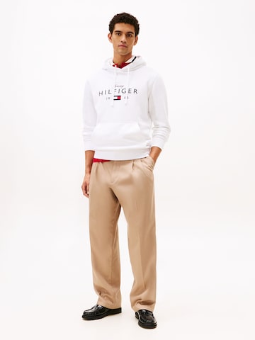 TOMMY HILFIGER Sweatshirt 'BRAND LOVE' in White