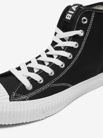 Bianco High-Top Sneakers in Black