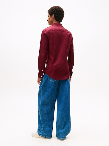 Tommy Jeans Slim Fit Paita värissä punainen