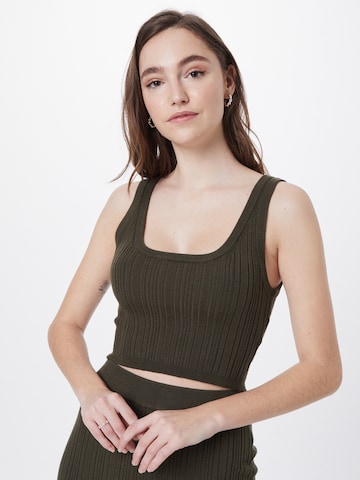 ABOUT YOU Top 'Lavina' in Green: front