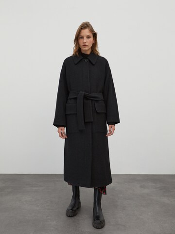 EDITED Between-seasons coat 'Una' in Black