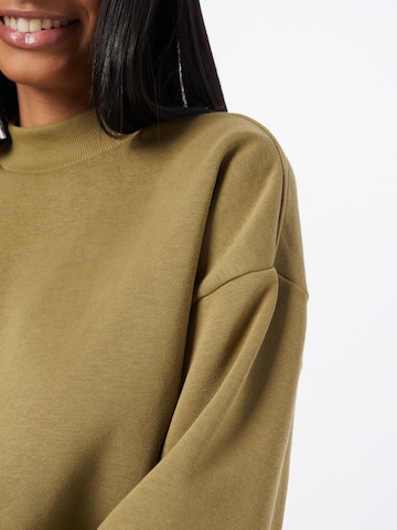 Urban Classics Sweatshirt in Groen