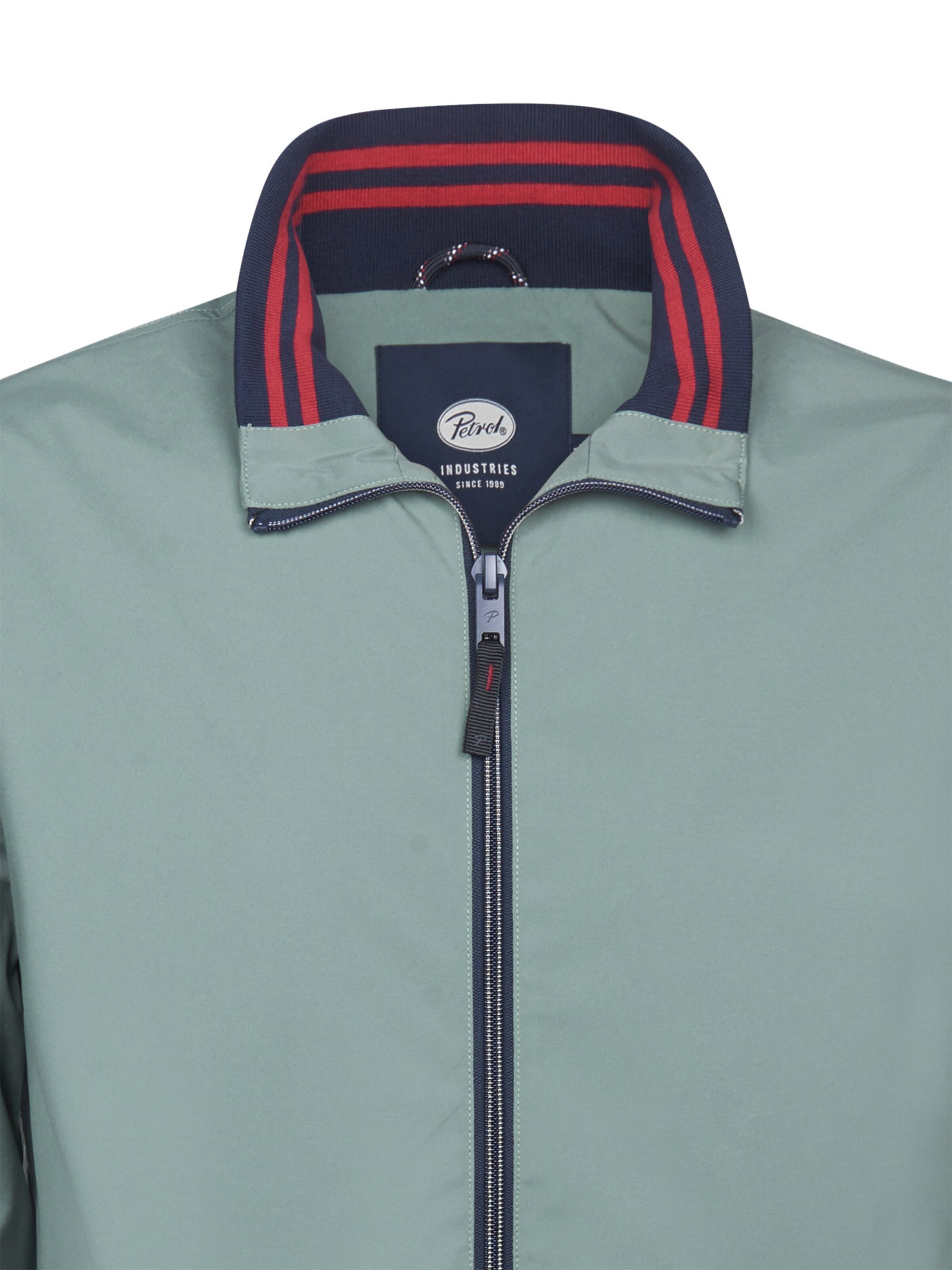 Petrol Industries Φθινοπωρινό και ανοιξιάτικο μπουφάν σε πράσινο