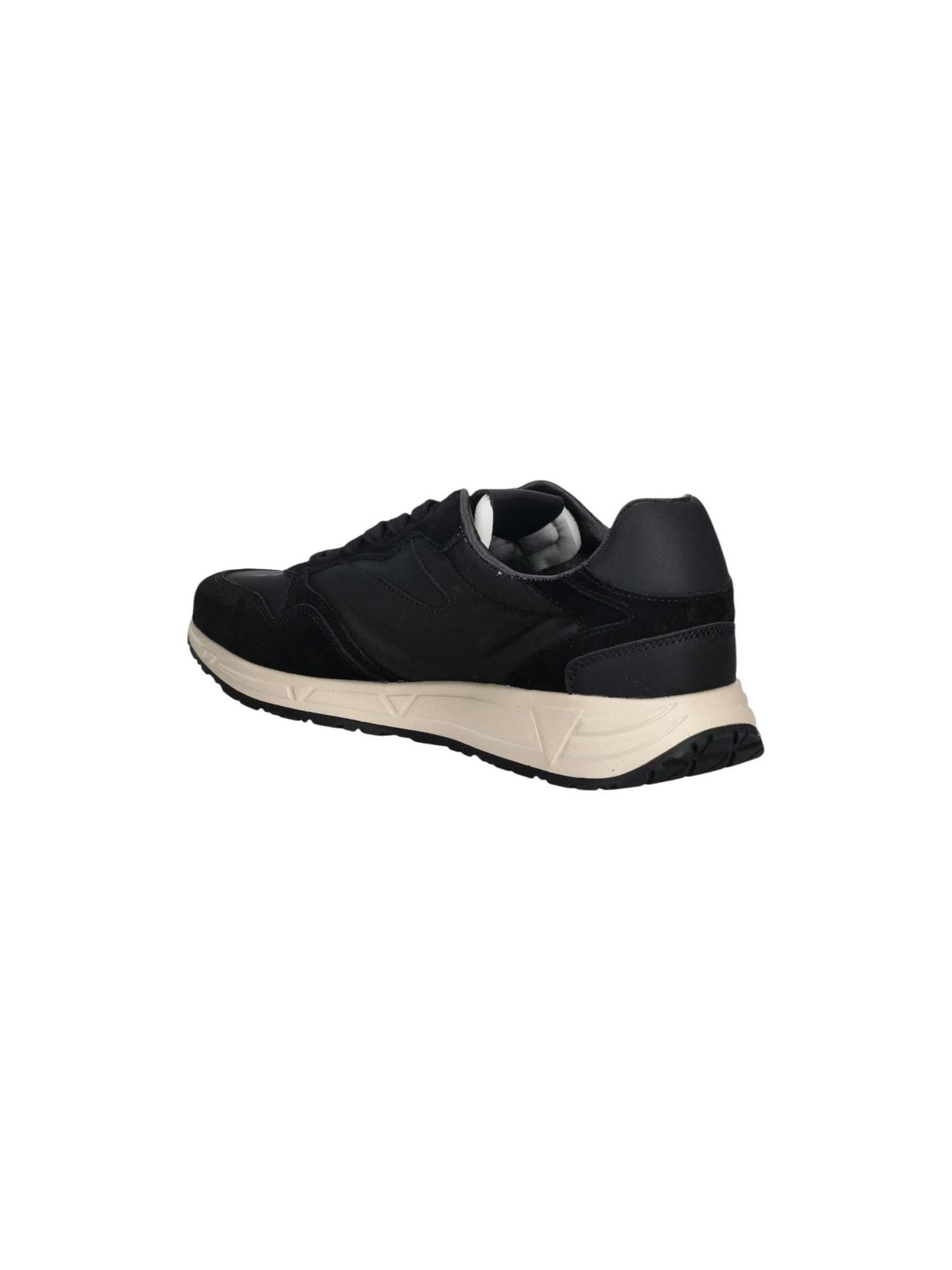 Sneaker bassa 'ARIA FMFARI FAL12' di GUESS in nero