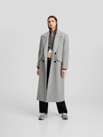 Palton de primăvară-toamnă de la Bershka pe gri