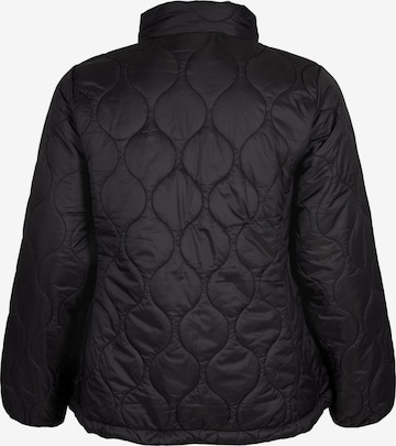 Veste mi-saison 'CAMAYA' Zizzi en noir