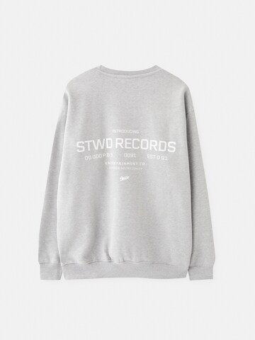 Pull&Bear Sweatshirt in Grau