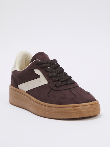 Trendyol Platform trainers in Brown: front