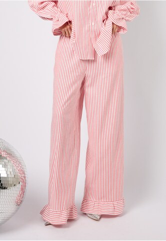 OH APRIL Wide leg Pants in White: front