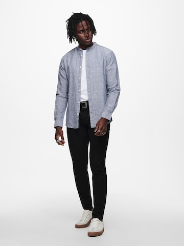 Coupe slim Chemise 'Caiden' Only & Sons en bleu