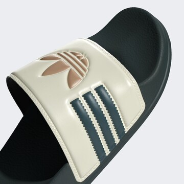Zoccoletto 'Adilette' di ADIDAS ORIGINALS in bianco