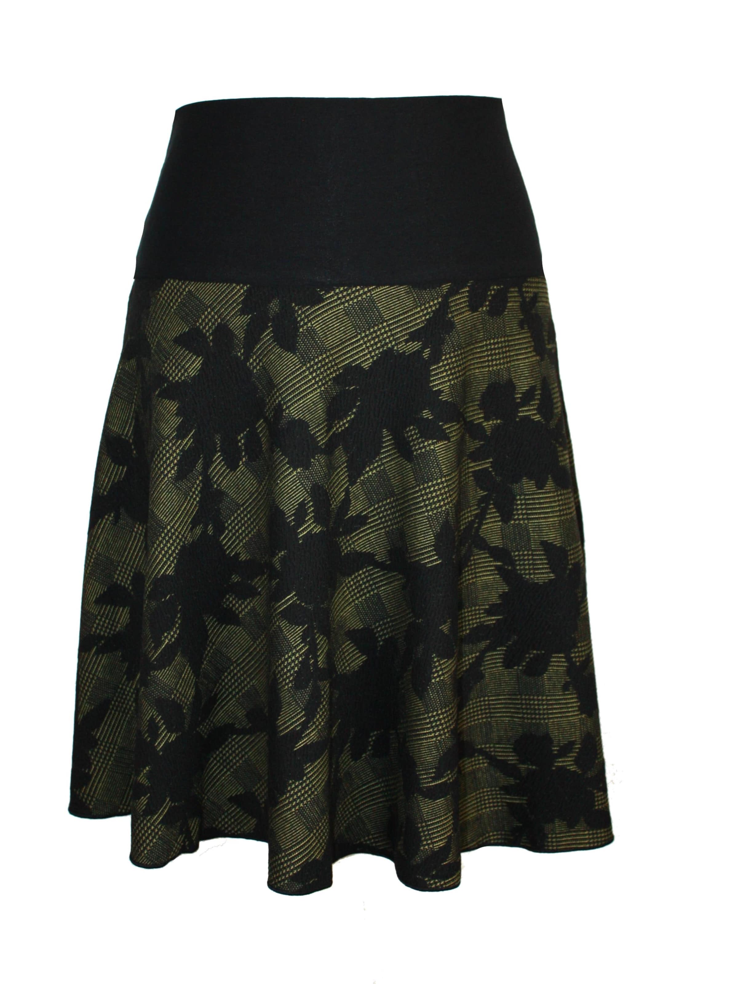 dunkle design Skirt 'Floral' in Green: front