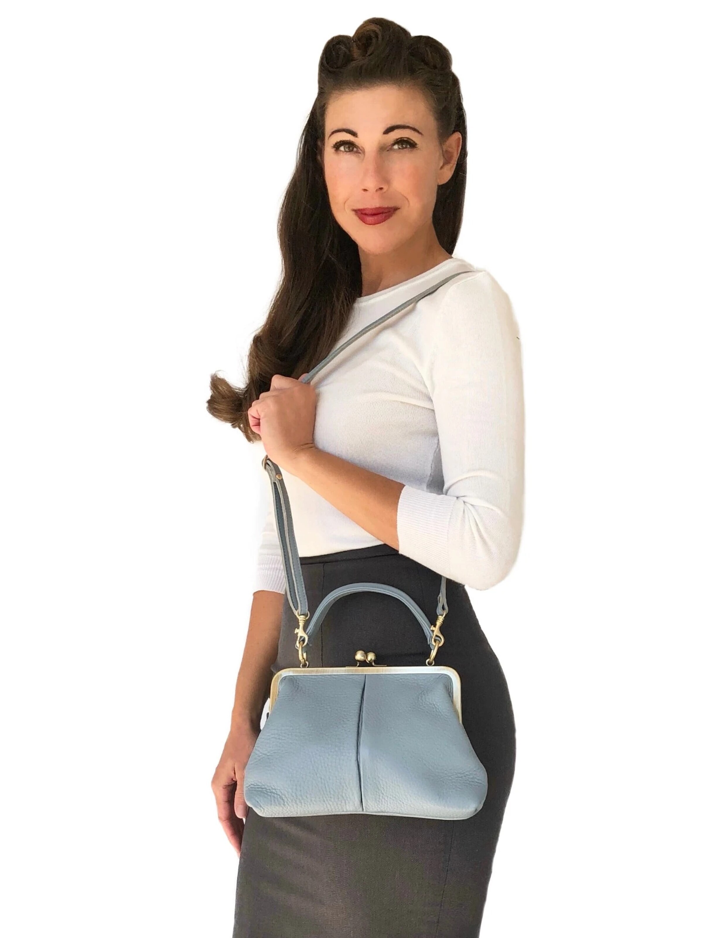 Taschenkinder Handbag 'Kleine Olive – Leder Handtasche & Umhängetasche' in Blue