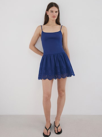 MANGO - Vestido de verano 'ARLO' en azul: frente