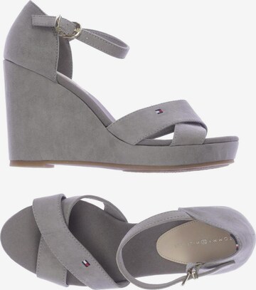 TOMMY HILFIGER Pumps 40 in Grau: predná strana