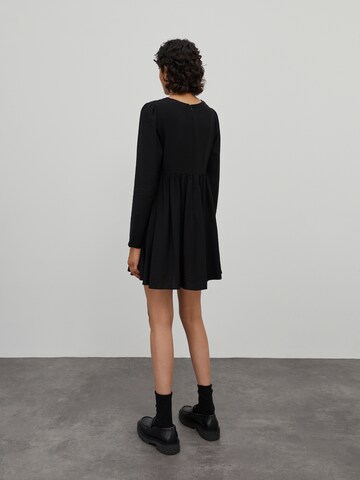 Robe 'Whitney' EDITED en noir