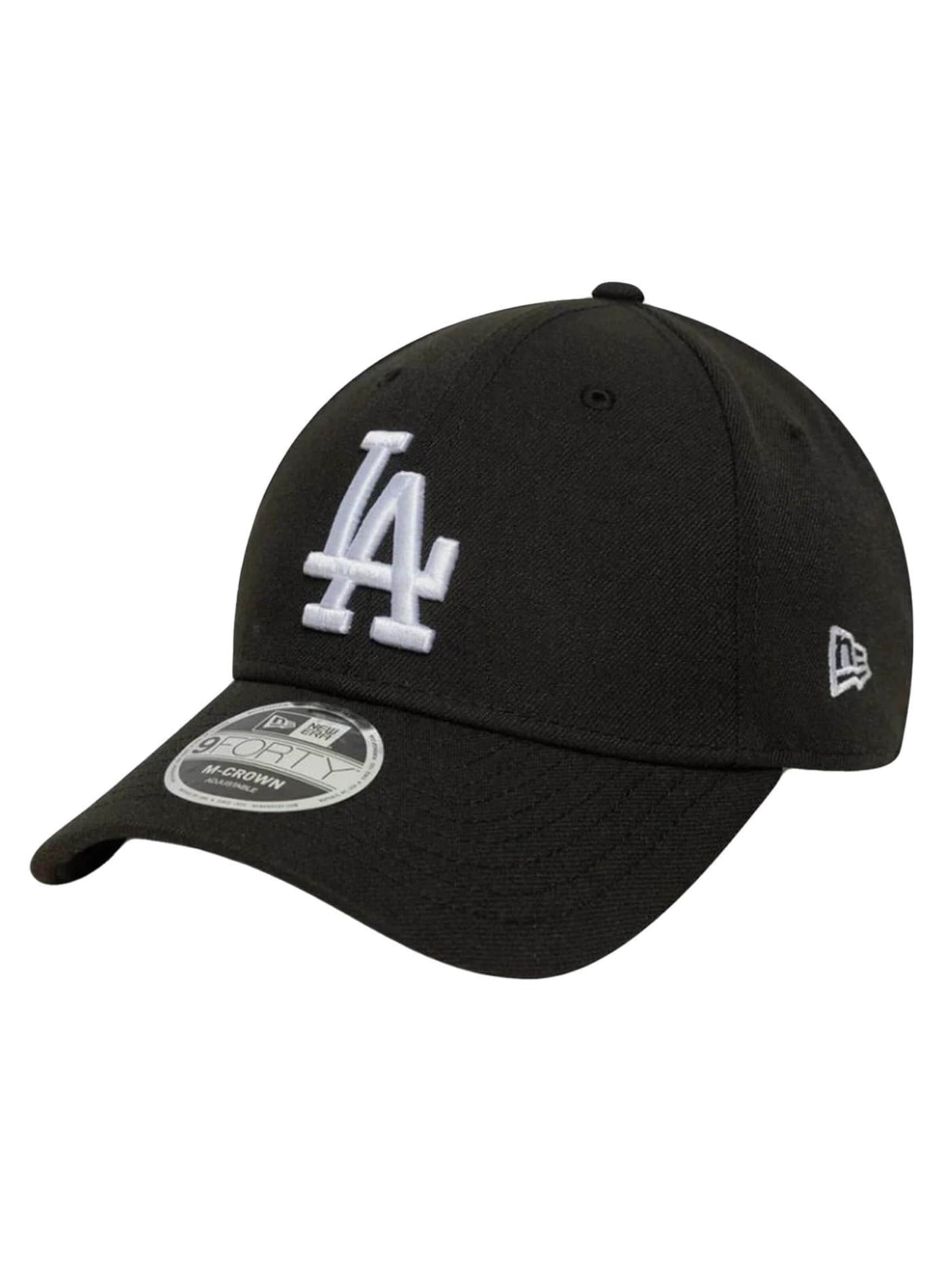 NEW ERA Hat in Black: front