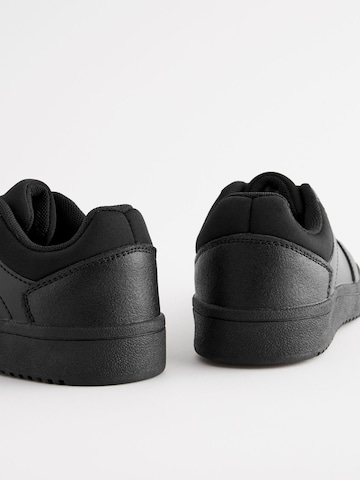 Sneaker di Next in nero