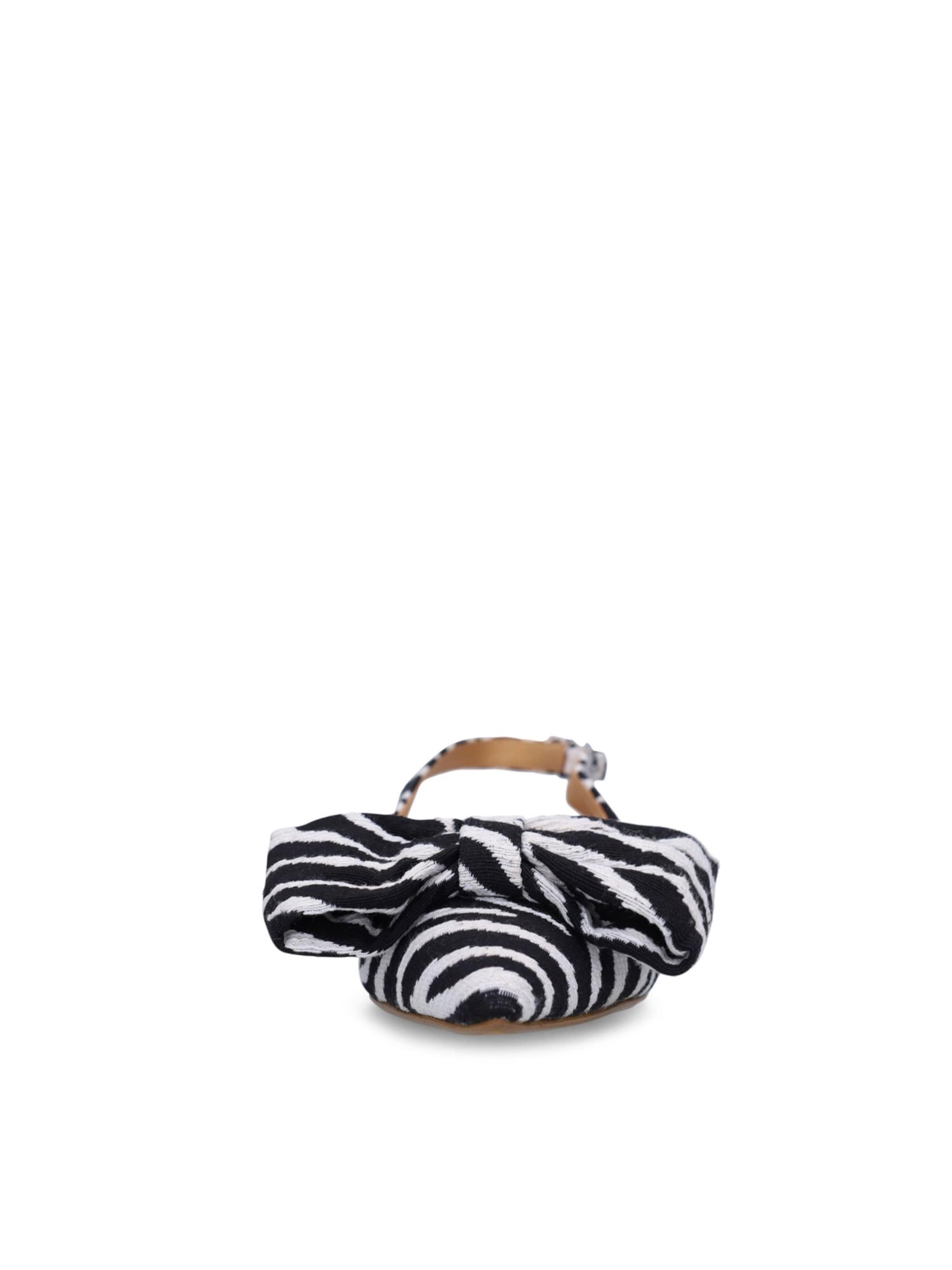 MANFIELD Ballerina met riempjes in Zwart