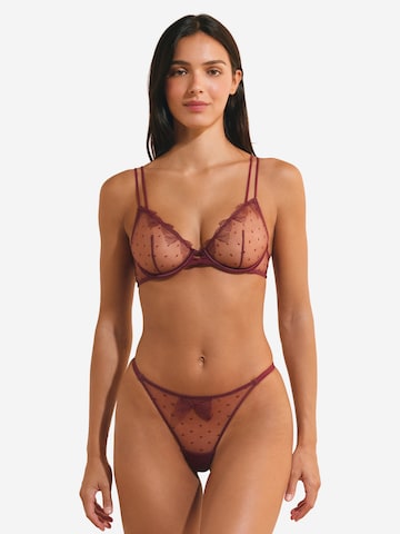 ETAM String 'Demoiselle' in Rood