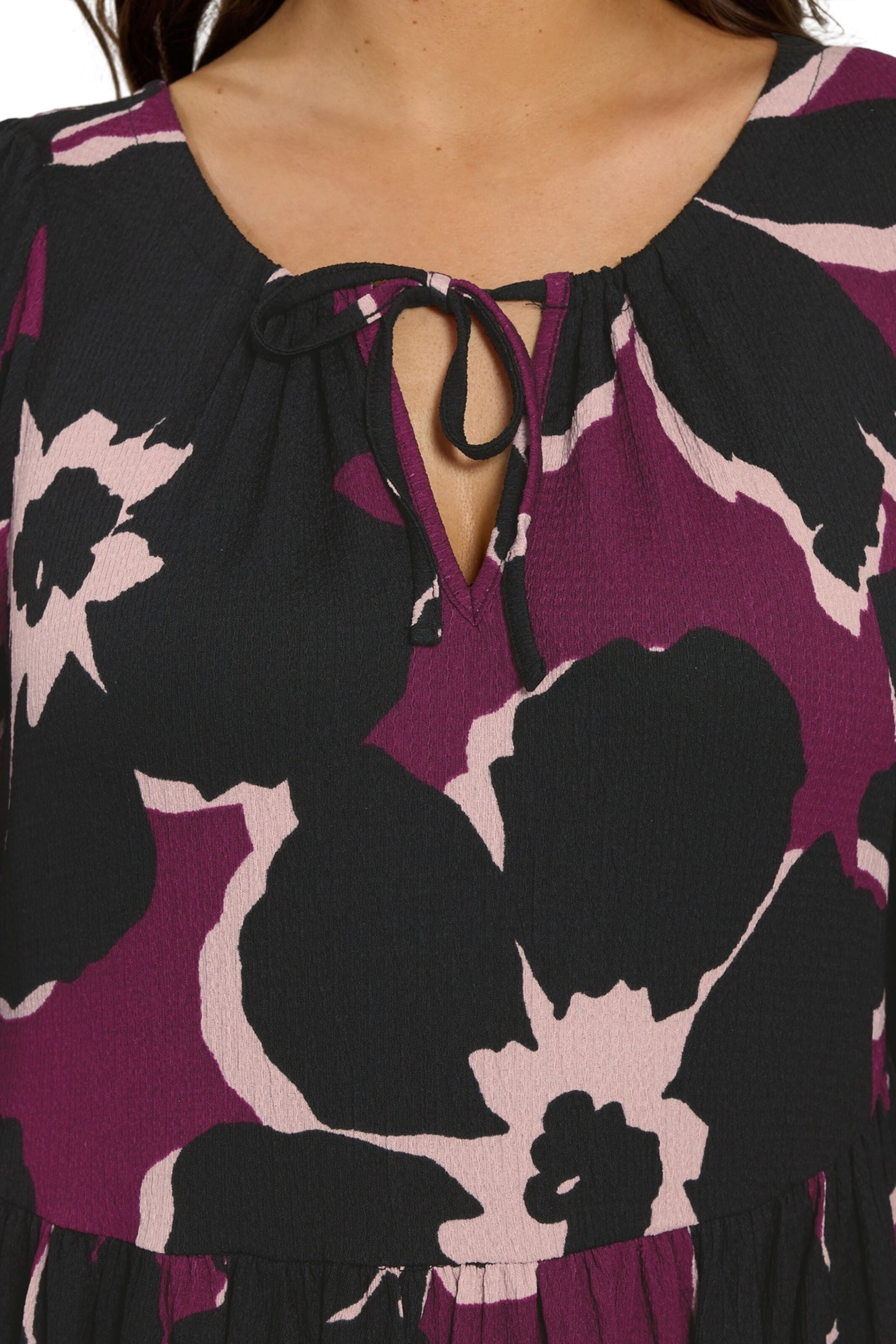 Stil Diva Dress in Black