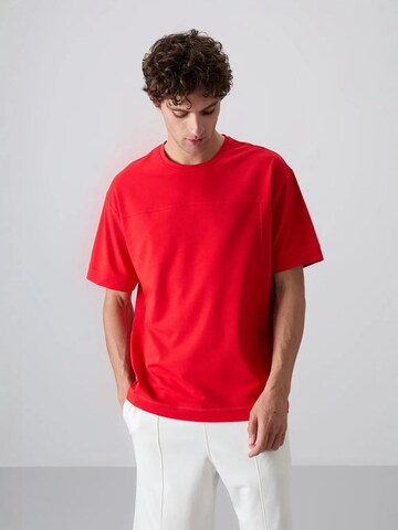 Tommy Life Shirt in Red