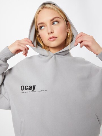 Ocay Sweatshirt in Grau
