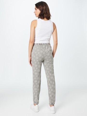 Tapered Pantaloni 'Alisia' de la Alife and Kickin pe gri