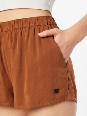 Loosefit Pantaloni 'Civic' di Iriedaily in marrone