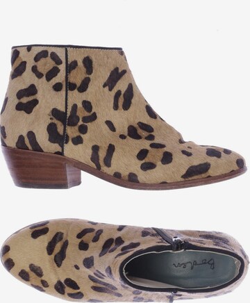 Ankle boots boden shop